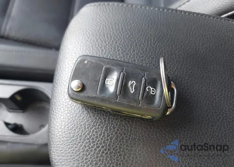 2014 Volkswagen Jetta 1.8T Se from USA, damaged, VIN 3VWD07AJ6EM417996